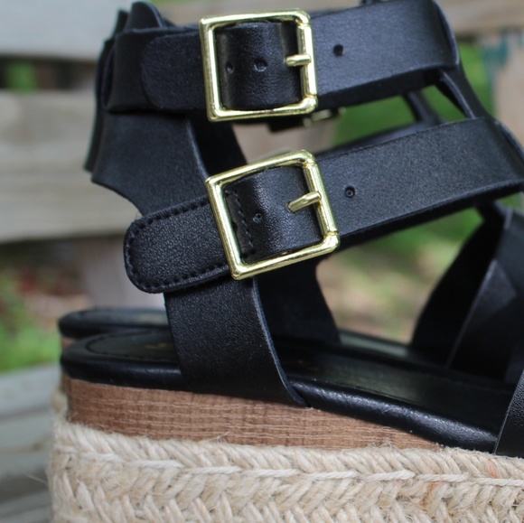 🔥"MIAMI" BLACK❤ last pair👡 - Picture 4 of 6